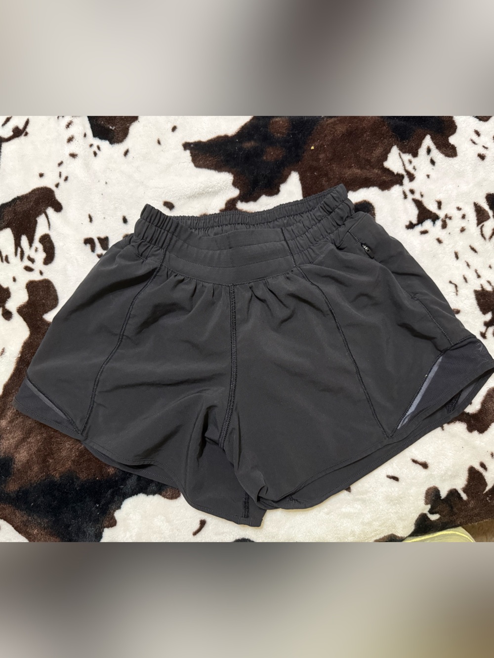 Lululemon Black Athletic Shorts Women’s Size 0 Lined Running Gym